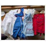 Assorted Vintage Kitchen Linens and Aprons Collection