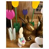 Easter-Themed Decor Set with Rabbits, Tulips, and Egg Holder
