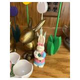 Easter-Themed Decor Set with Rabbits, Tulips, and Egg Holder