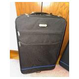 Set of 3 Ricardo Beverly Hills Black Luggage Pieces