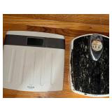 Set of 2 Taylor and Healthometer Bathroom Scales