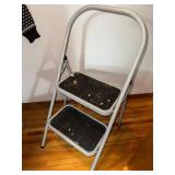 Folding Step Ladder with Black Non-Slip Steps