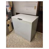 Gibson Heavy Duty Commercial Chest Freezer