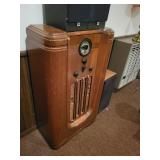 Deco Philco Vintage Wooden Radio Console with JBL Speakers