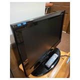 Samsung 32-Inch LCD TV with Remote Control