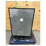 AVANTI Beverage Cooler Model: BCA306SS-IS