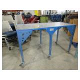 RELDOM, LAS VEGAS STYLE MONEY COUNTING TABLE