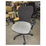 VIA "NOVA" OFFICE CHAIR