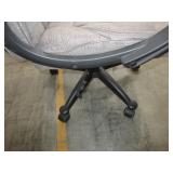 STEELCASE COALESSE FLIP TOP NESTING TABLE WITH CHAIRS