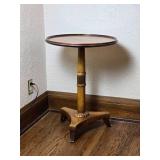 Elegant Vintage Round Accent Side Table