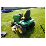 2000 John Deere Model 445 Garden Tractor Lawn Mower
