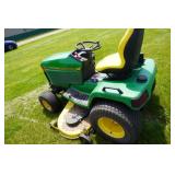 2000 John Deere Model 445 Garden Tractor Lawn Mower