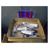 Flat of cable gun locks. As shown.