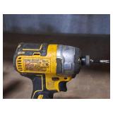 DeWalt® 1/4" (6mm) 20V 5Ah Impact Driver DCF887 with DeWalt 20V 5Ah Lithium Ion Battery