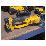 DeWalt® 4-1/2"/5" 20V Grinder DCG412 with DeWalt 20V 5Ah Lithium Ion Battery