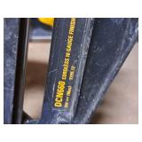 DeWalt® 20V Cordless 16 Gauge Finish Nailer DCN660 with DeWalt 20V 4Ah Lithium Ion Battery