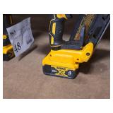 DeWalt® 20V Cordless Paper-Tape Framing Nailer | 30-34 degree | 2" to 3-1/2" x .113 to .131" DCN692 with DeWalt 20V 5Ah Lithium Ion Battery