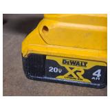 DeWalt® 20V Cordless Paper-Tape Framing Nailer | 30-34 degree | 2" to 3-1/2" x .113 to .131" DCN692 with DeWalt 20V 5Ah Lithium Ion Battery