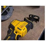 DeWalt® 20V Compact Reciprocating Saw DCS369 with DeWalt 20V 4Ah Lithium Ion Battery