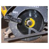 DeWalt® 7-1/4" 60V Brushless Circular Saw DCS578 with DeWalt 20V/60V 9Ah Flex Volt Lithium Ion Battery
