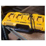 DeWalt® 12V/20V Lithium Ion Fast Charging Station | Charges 4 Batteries at same time DCB104