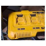 DeWalt® 12V/20V Lithium Ion Fast Charging Station | Charges 4 Batteries at same time DCB104
