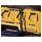 DeWalt® 12V/20V Lithium Ion Fast Charging Station | Charges 4 Batteries at same time DCB104