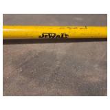 DeWalt® 37" Pry Bar (Yellow)