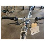 Pacific Shire 22" Men