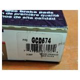 Lot of (2 Boxes) Car Quest® Disc Brake Pads - 1993-2007 Ford Taurus BD610, Crown Vic Rear GCD674