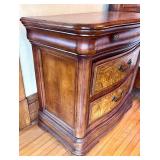 Pair of Ethan Allen Stunning End Tables