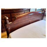 Ethan Allen Stunning Wood Panel Queen Size Bed Frame