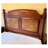 Ethan Allen Stunning Wood Panel Queen Size Bed Frame