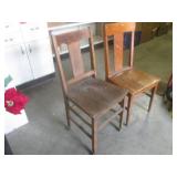 (BR1) 2 Vintage Wood Chairs 1 on Wh...