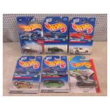 (EC1) Assorted Hot Wheels in Packag...