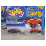 (EC1) Assorted Hot Wheels in Packag...