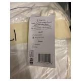 King/Cal King Linen Quilt with Damage