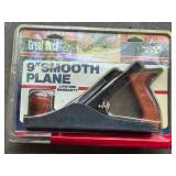 9" Great Neck Smooth Plane in Blister Packaging