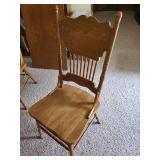 Vintage Oak Dining Table with 4 Matching Double Pressed Backed Chairs and Extension Leaf