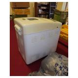 Toastmaster Automatic Breadmaker Model 1185 with Accessories