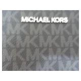 New Michael Kors Purse; retail 398$...