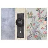 Vintage-style Wall Hanging with Cardinal Painting and Hooks