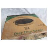 Pampered Chef Deep Dish Baker - New Traditions Collection