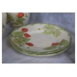 Stangl Pottery Colonial Strawberry Tableware Set