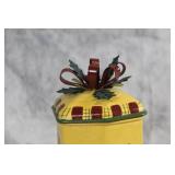 Lenox Winter Greetings Cardinal Collection and Fitz and Floyd Omnibus Mouse Dish Set