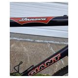 Nice Large GIANT Innova Men