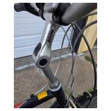 Nice Large GIANT Innova Men