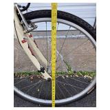 Nice Large GIANT Innova Men