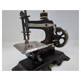 Nice Antique Cast Iron Toy Sewing Machine