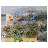 LARGE Lot of Vintage Green Plastic Army Men